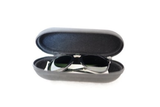 『Persol』折りたたみ式サングラス