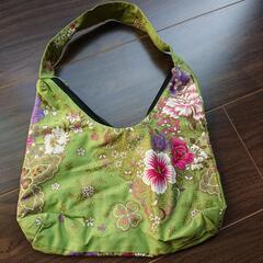 緑の花柄バック👜