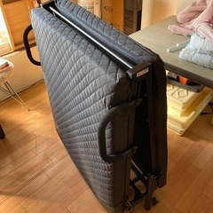 折り畳みベッド(シングル)の画像