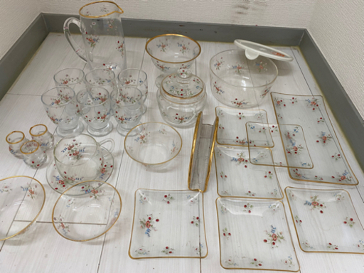 ガラス　小花柄　食器セット