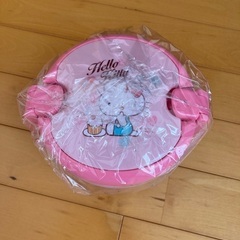 非売品　新品未使用　キティちゃん2段ランチボックスの画像