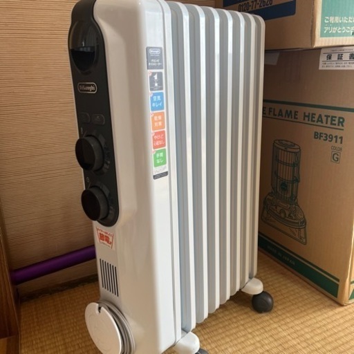デロンギ　オイルヒーター　RHJ35M0812-DG