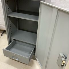 業務用スチールロッカーの画像