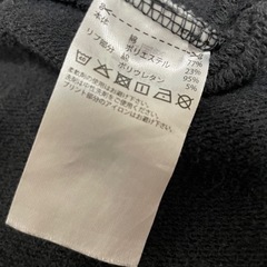 adidas クルーネックスウェットパーカーの画像