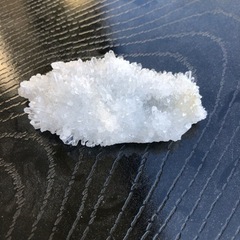 水晶　クラスターの画像