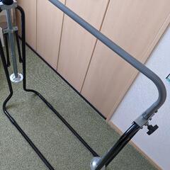 【取引中】室内用 鉄棒 折りたたみの画像