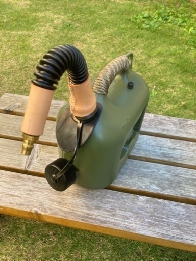 キャンプ　フューナースドルフ　灯油タンク