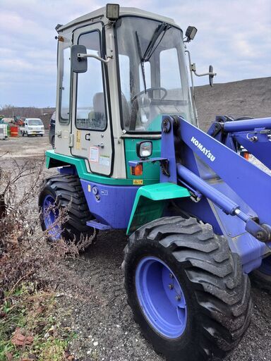 タイヤショベル　コマツ WA 40