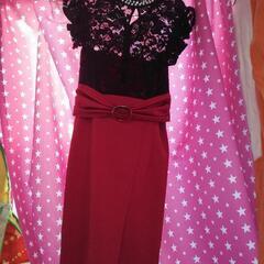 美品☆黒と赤ドレス　　S 