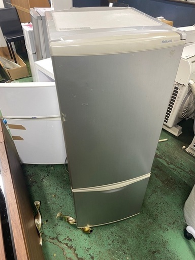 冷凍冷蔵庫 162L  2ドア 1人暮らし 冷蔵庫 冷凍庫 生活家電 単身用 便利 可愛い オシャレ 激安 格安 破格 安い 特価