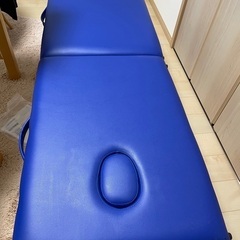 折り畳みマッサージベッドの画像