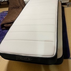 　差し上げます。シングルマットレス２つの画像