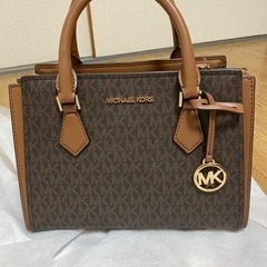 未使用 Michael Kors 