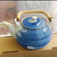 急須と湯吞み　青の画像