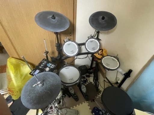 (受け渡し予定者決まりました)電子ドラム　ローランド　td-25