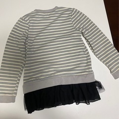 子ども服　トレーナー140cmの画像