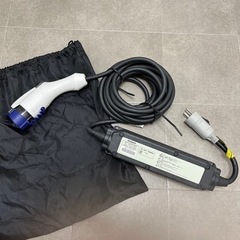 日産リーフ用充電器