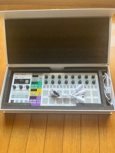 ARTURIA BEATSTEP PRO シーケンサー MIDIコントローラー