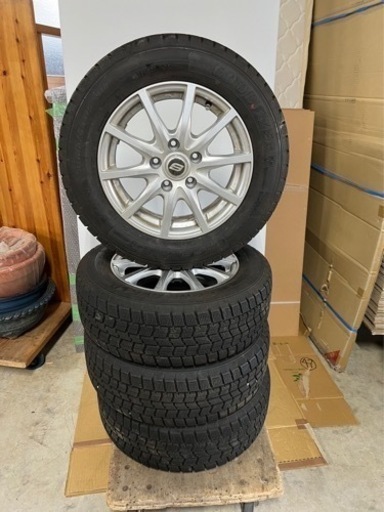 取引中アルミホイール付　15インチ　グッドイヤーアイスナビ　スタッドレス