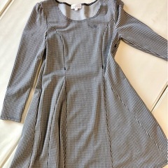 マタニティウェア　ズボン3着、ワンピース2着の画像