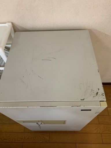 コクヨ　耐火式金庫