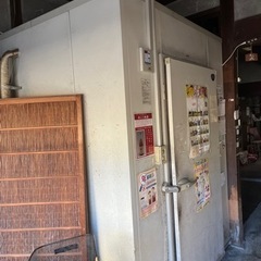引き取り限定　プレハブ冷蔵庫　pcu-sn100me 稼働中です。