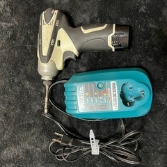 マキタ　インパクトドライバー　10v