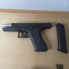 値下げ ガスガン MGC GLOCK17 グロック カスタム？ ガスブローバック GSB-13800 オマケ付き ガンシューティング ゲーム サバゲー トイガンの画像