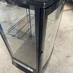 ⭐️美品‼︎4面ガラス冷蔵ショーケース‼︎⭐️キレイなデザイン製と人気のブラックカラー‼︎⭐️の画像