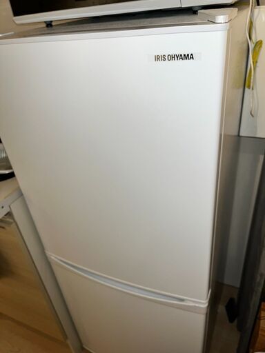 冷蔵庫・電子レンジセット（半年~2年弱使用・比較的綺麗です） ~11/18(金)までに受け取れる方~