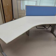 オフィスデスク 120度ブーメランデスク×4脚　お譲りします。