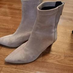 ショートブーツベージュ23cm