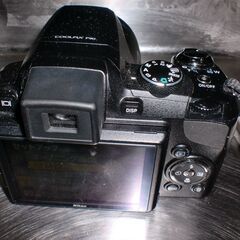 NIKON Coolpix P-90