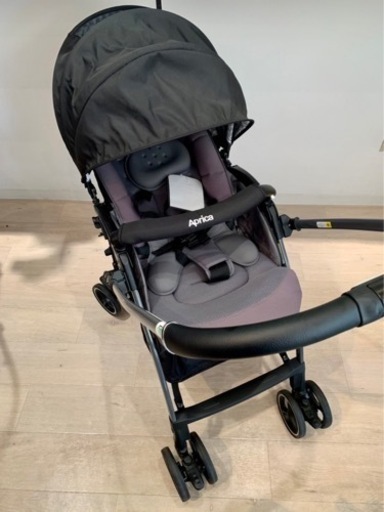 ■店頭引取限定■美品☆アップリカ　現行モデルベビーカー　ラクーナソファークッション♫
