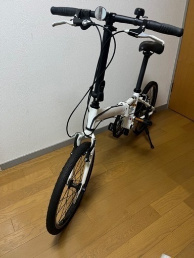 （取引終了）簡単に運べて何処でもチョイ乗り　折りたたみ自転車