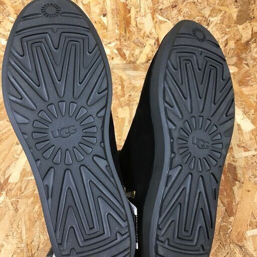 Wa301　ＵＧＧ　ブーツ　ＣＬＡＳＳＩＣ　ＭＩＮＩ　ブラック