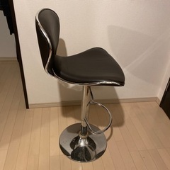 ハイチェア(濃茶色)の画像