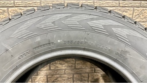 【新品未使用】265/65R17 スタッドレスタイヤ　プラド  サーフ　FJクルーザー