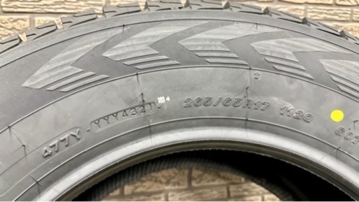【新品未使用】265/65R17 スタッドレスタイヤ　プラド  サーフ　FJクルーザー