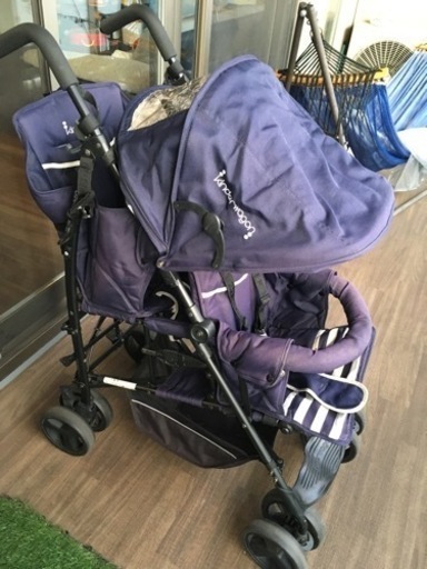 二人乗りベビーカー　キンダーワゴン　日本育児　トイザらス　【直接受け渡し限定】