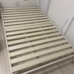 【早い者勝ち】ベッドフレーム   ホワイト セミダブル 