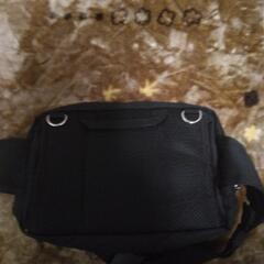 とても大きなウエストバッグの画像