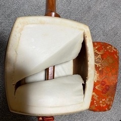 【引取り者決定】皮が破けている三味線の画像
