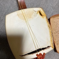 【引取り者決定】皮が破けている三味線の画像
