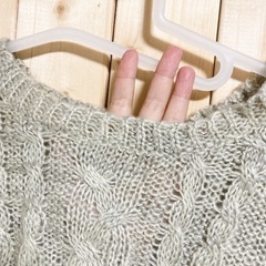 ニットセーター　ベージュ　mの画像