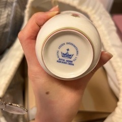 ロイヤルアーデン バラ柄 茶器セットの画像