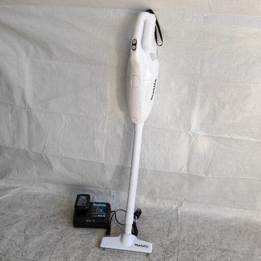 1111-003 makita 充電式クリーナー バッテリー付き