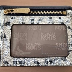 MICHAEL KORS カードパスコインケースの画像