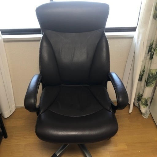 ニトリ　レザー椅子