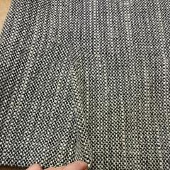 ひざ丈スカートの画像